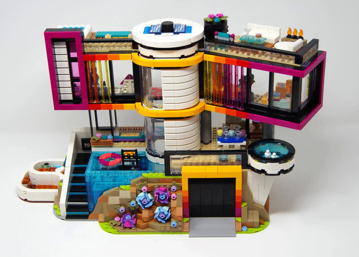 Modern Villa Building Blocks Set - 2275 Pieces with 11 Figures, featuring a colorful and intricate design, perfect for kids and adults, luxury modern architecture model toy